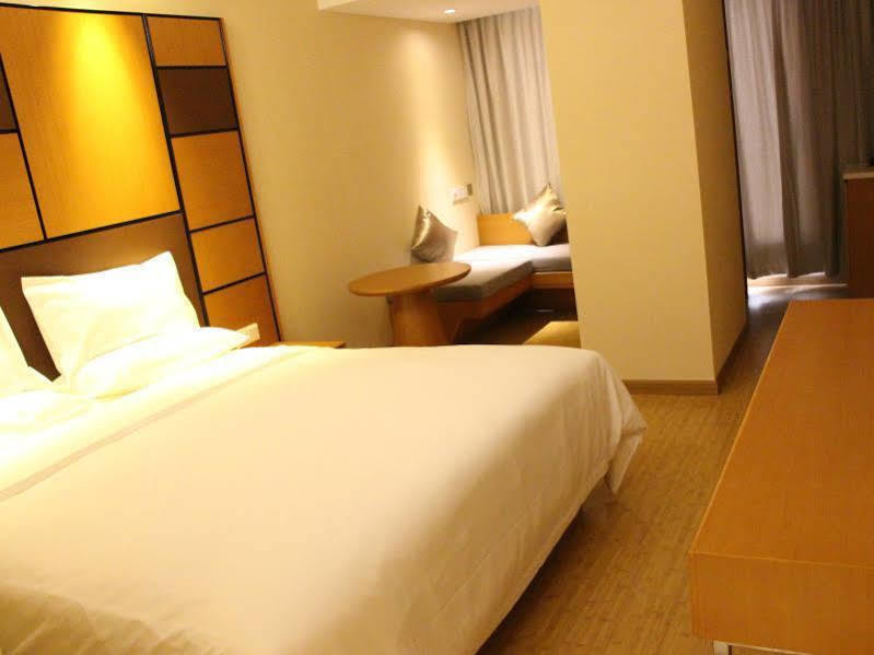 All Season Kunming Zhengyifang Pedestrian Street Hotel Extérieur photo
